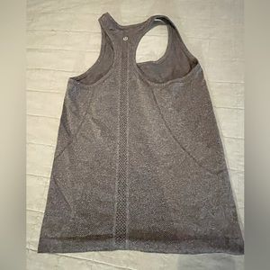 Lululemon swiftly tech racer back size 6